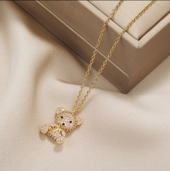 24k gold diamond bear necklace - Picture 2 of 4